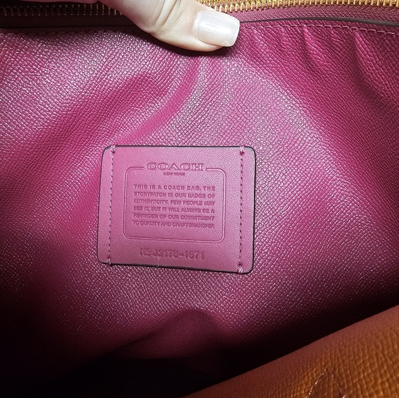 Coach tote and wallet combo - Picture 6 of 7